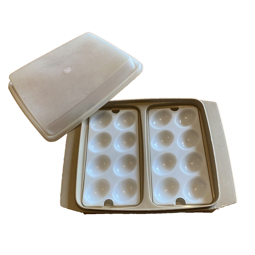 Vintage Tupperware Deviled Egg Keeper Carrier Beige Container 4 Piece Set #723